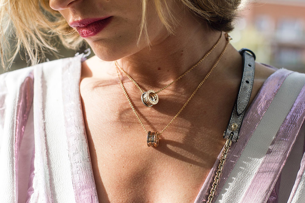 Long Distance Necklaces: Our 17 Favorite Heart Warming Pieces Of 2022