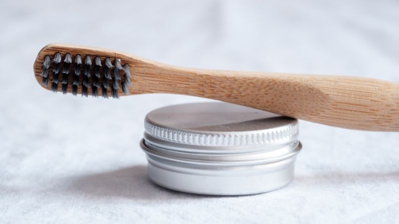 cadeau brosse à dents et baume à lèvres